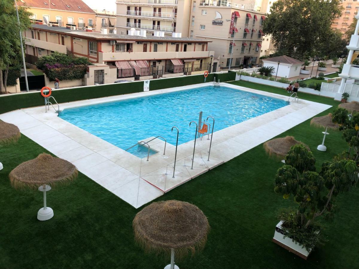 Apartamento Los Nidos Τορρεμολίνος Εξωτερικό φωτογραφία